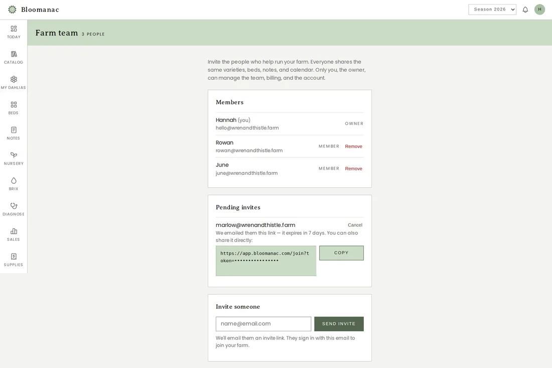 The Farm team page with three members and a pending email invite